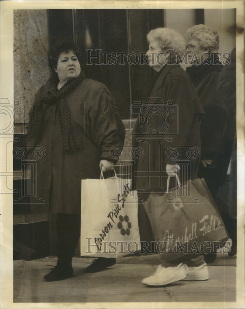 1991 Holiday shoppers cold weather North - Historic Images