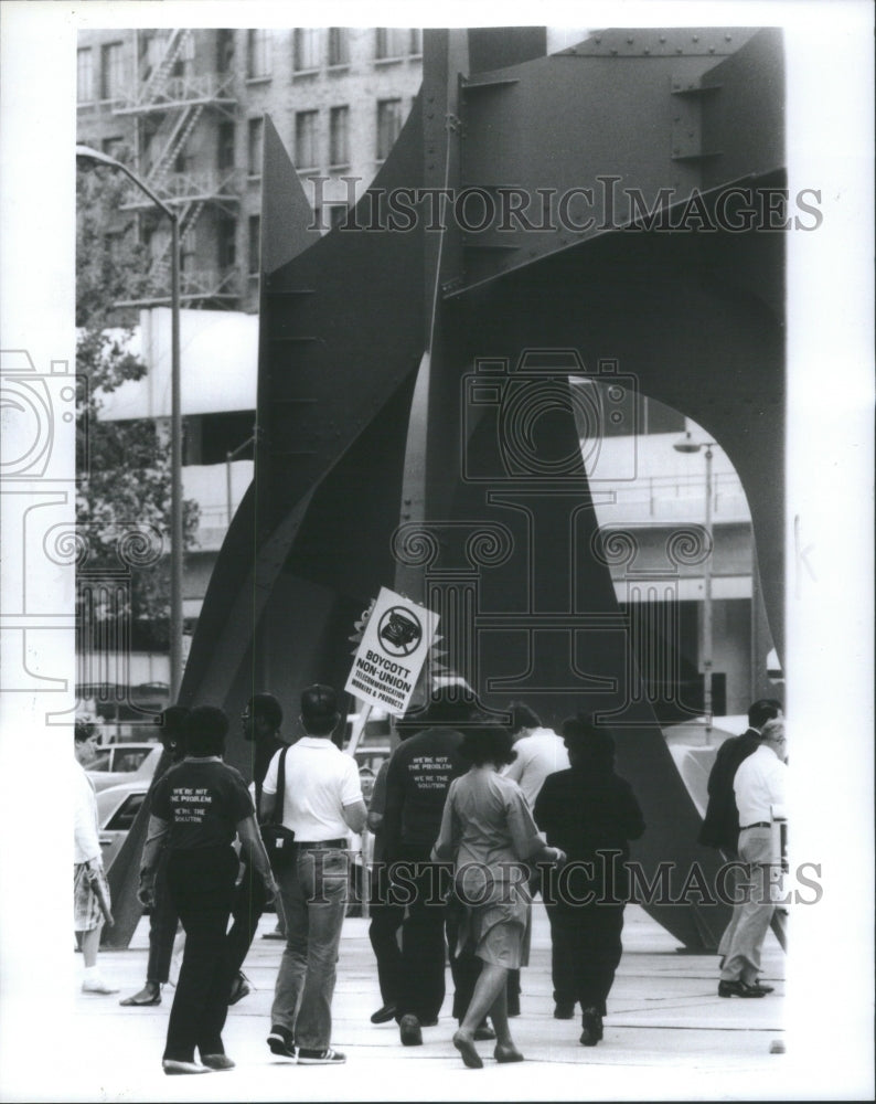 1985 Communication Picket Michigan Bell - Historic Images