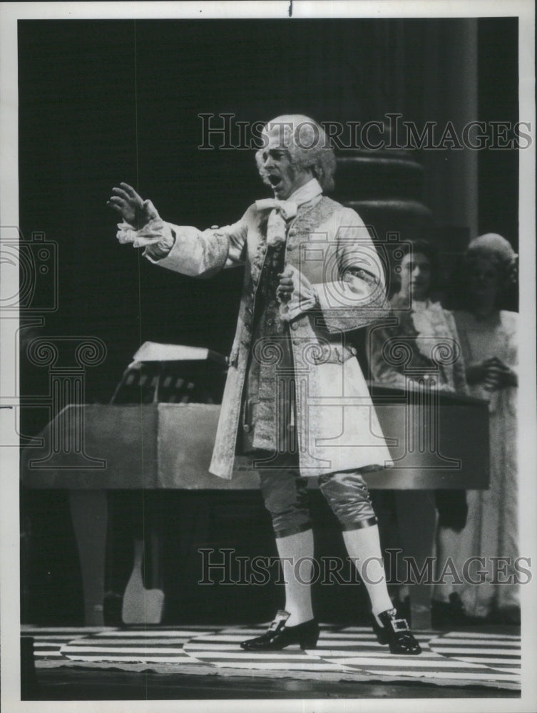 1979 Baritone Tom Fox Opera Scene - Historic Images