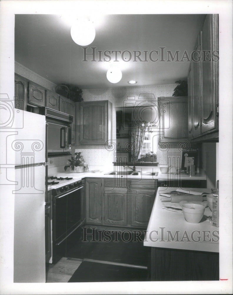 1991, Westfield Homes Kitchen - RRU73191 - Historic Images