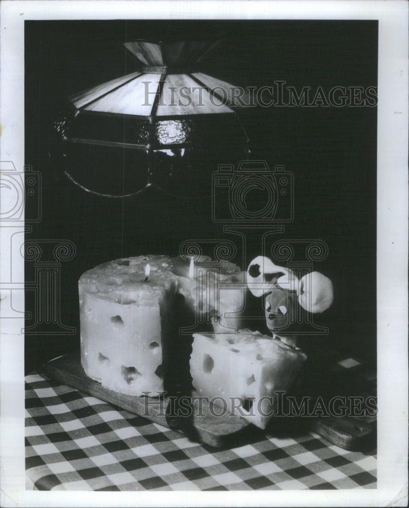 1972, Bulk Swis Cheese hat mushroom Oels - RRU73343 - Historic Images