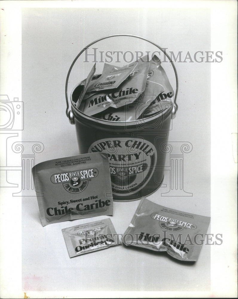 1982 Super Chile Pail  - Historic Images