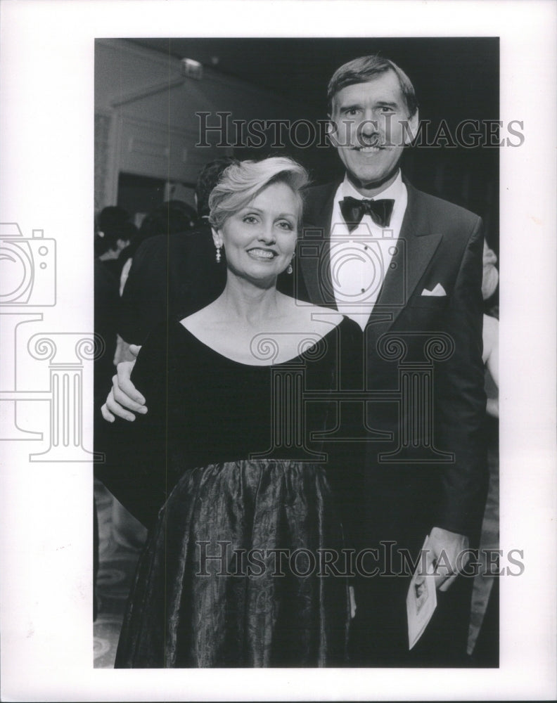 1990 Press Photo Alzheimer&#39;s Benefit - RRU73975 - Historic Images