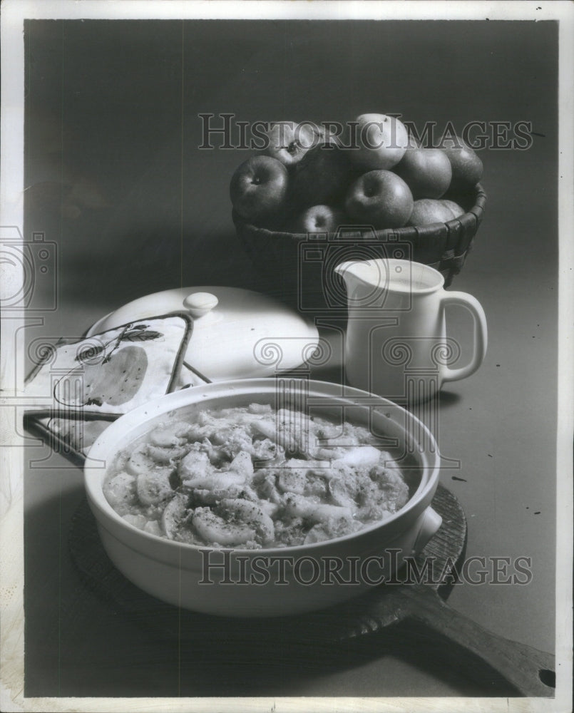 1969 Apple Coconut Crisp Dessert Low Calory-Historic Images