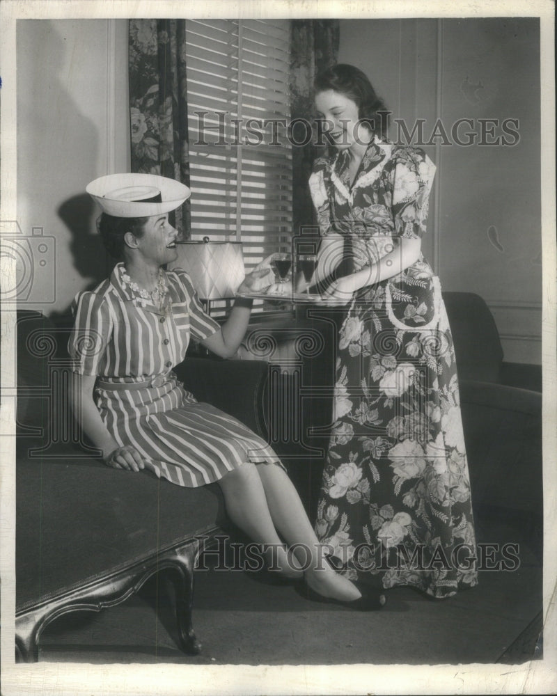 1941 Press Photo Wine consumption - Historic Images