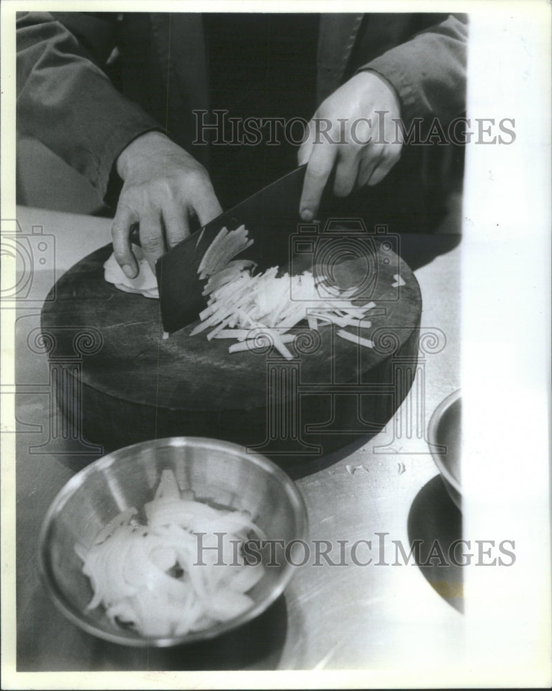 1986 Chef Chu-Yen Luke Bamboo Stir Fry - Historic Images