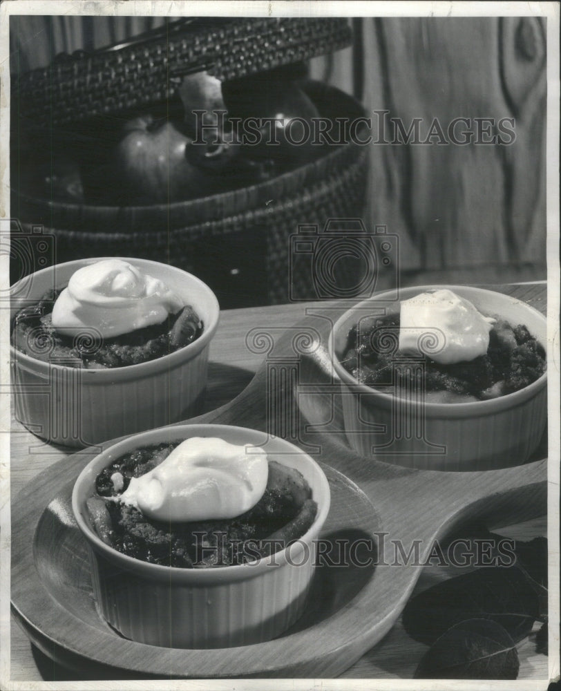 1965 Apple Cobbler Topping-Historic Images