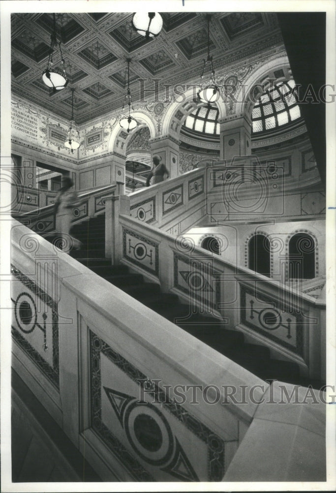 1978 Spectacular Interior Staircase Center - Historic Images