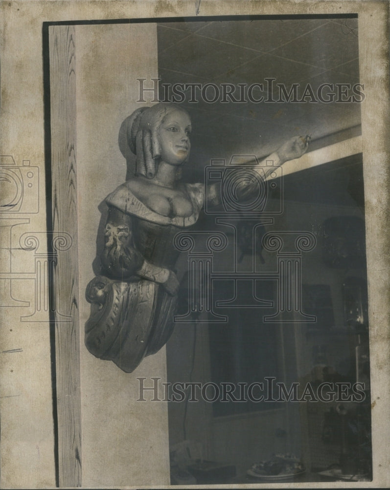 1974 Press Photo Composition Material Figurehead - RRU75033 - Historic Images