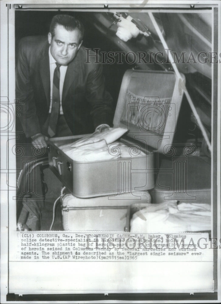 1965 Press Photo Heroin Seized By Federal Narcotics - RRU75547 - Historic Images