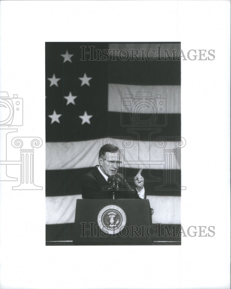 1990 President George Bush speaking - Historic Images