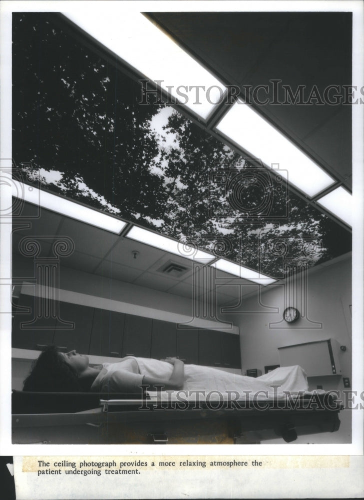 1984 Hospital/Patient/Room Decor - Historic Images