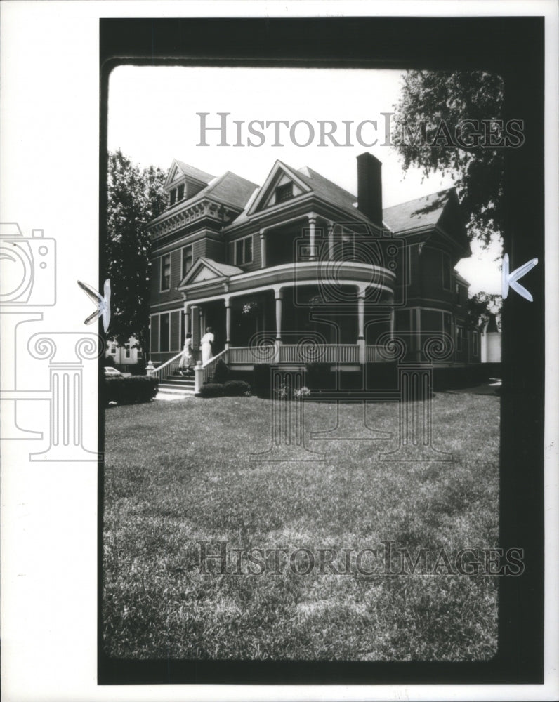 1991, Victorian Inn, Bed &amp; Breakfast Hotel - RRU75711 - Historic Images