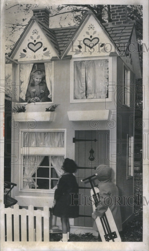 1963 Press Photo Two-Story Playhouse/Children/Michigan - RRU75893 - Historic Images