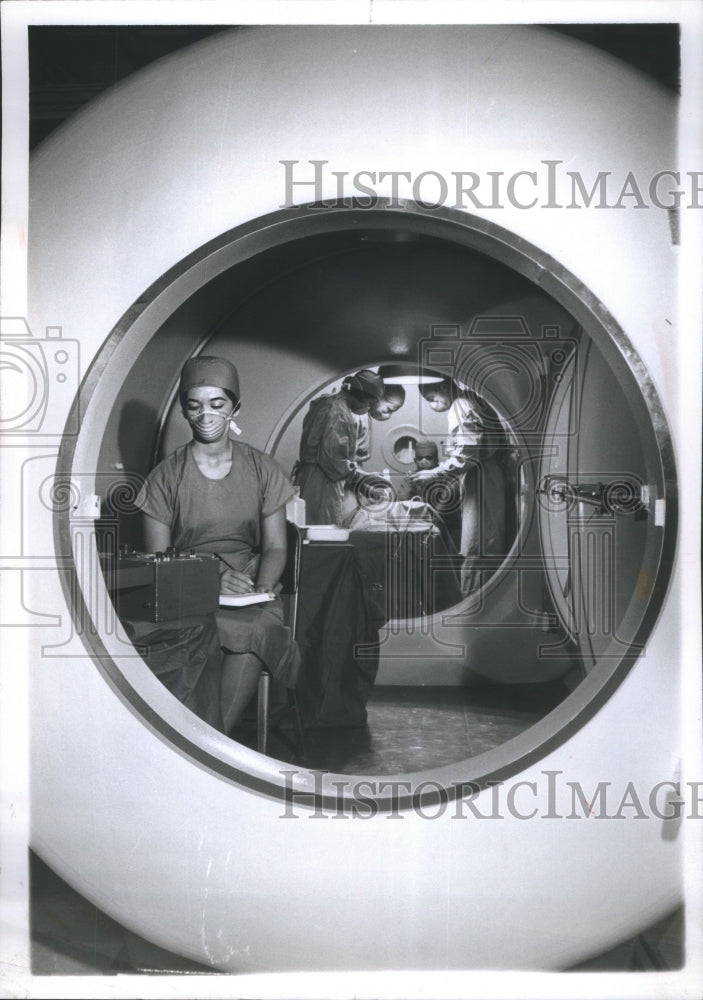 1964 Wyle Labs Hyperbaric Chamber/Surgery - Historic Images