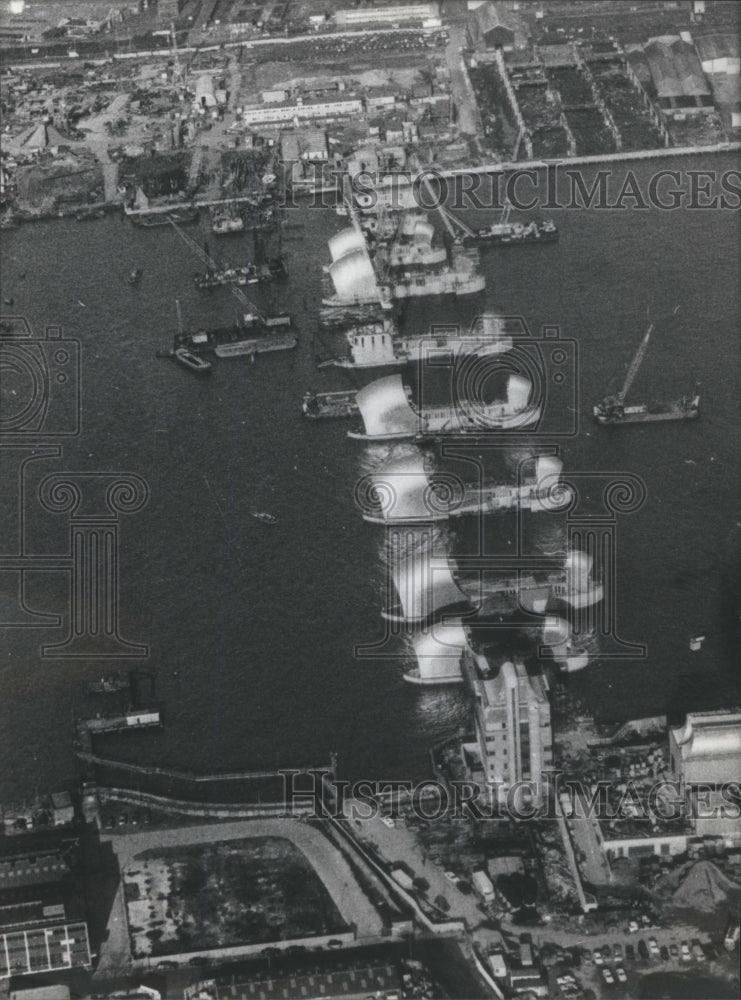 Press Photo Charlton Silver Town Thames Barrier South - RRU76625 - Historic Images