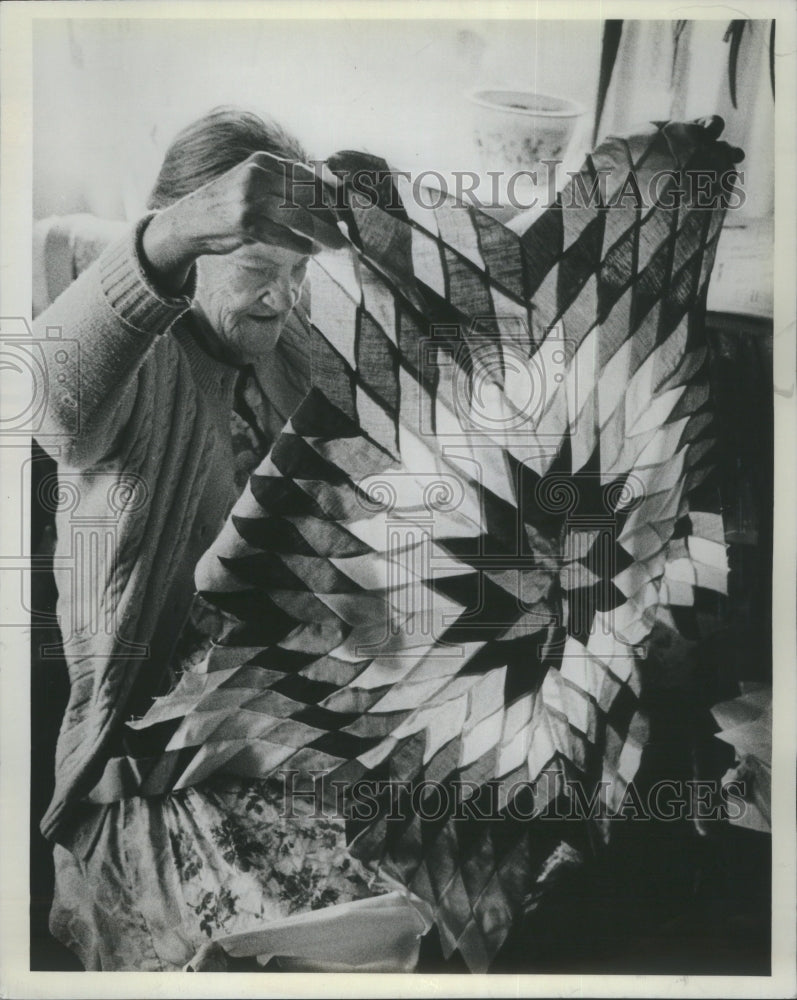 1981, Gertie Fishel&#39;s Quilt - RRU76939 - Historic Images