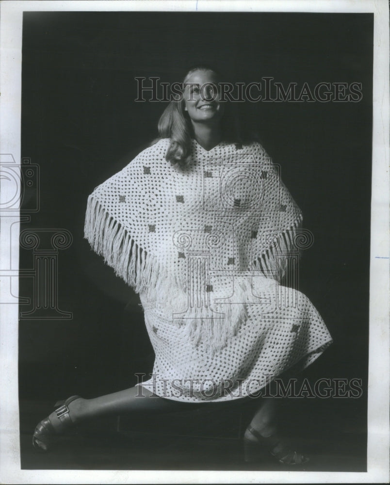 1970 Poncho Fashion Beauty Apparel - Historic Images