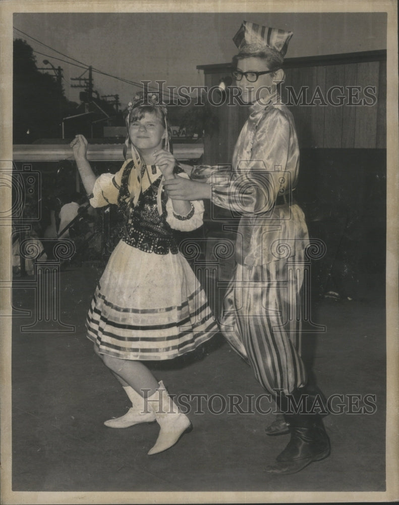 1968 Press Photo Polish Dancers Chicago Free Fair - RRU77401 - Historic Images