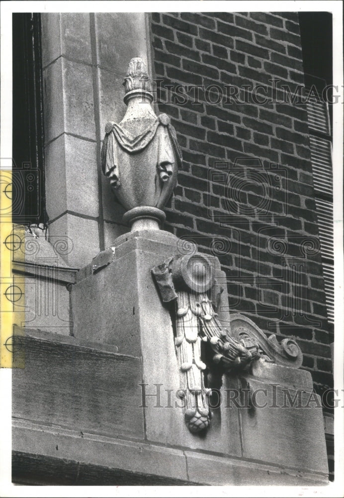 1981 Exterior View Building East Scott St - Historic Images