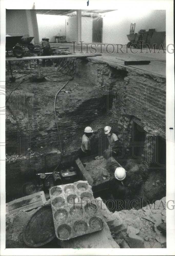 1974 Pompeii archeological discovered Mount - Historic Images