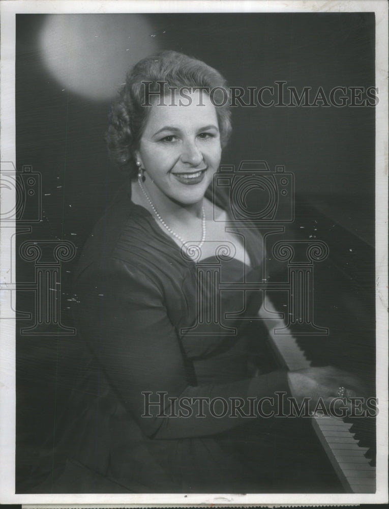 1960 Press Photo Kate Smith Show America Home Product - RRU78241 - Historic Images