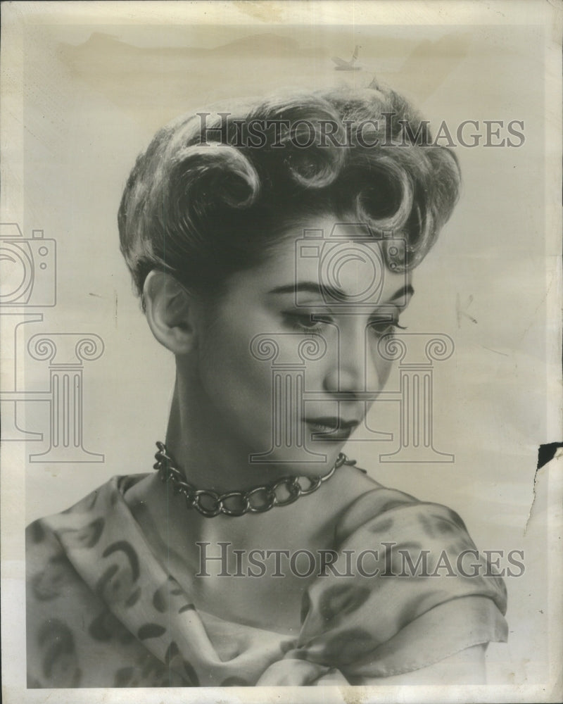 1954 Press Photo Hair diagram brushed styles strands - RRU79231 - Historic Images