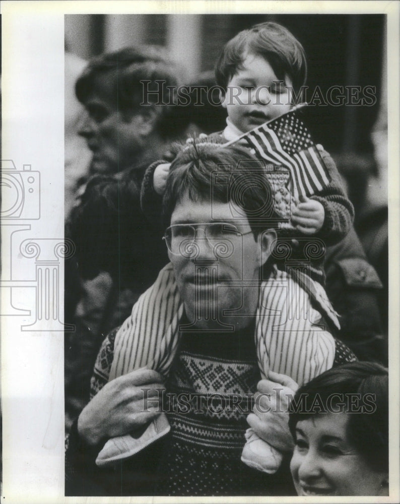 1983, Beverly Hills Morgan Park Parade - RRU79635 - Historic Images