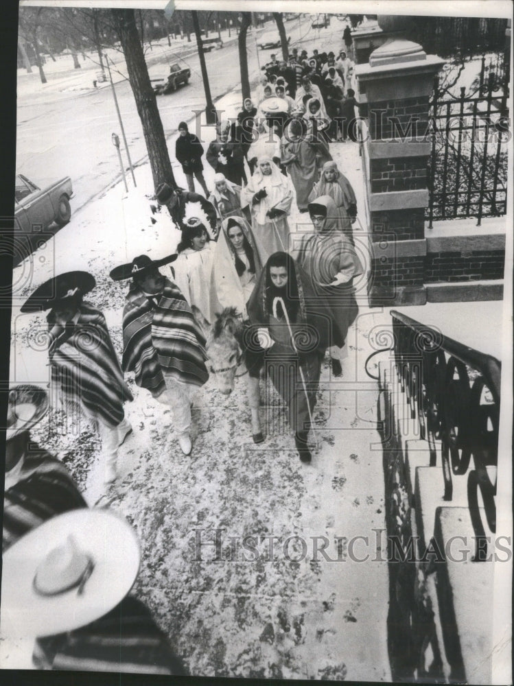 1969 Press Photo Mexican Posada Members Mary Donkey - RRU79677 - Historic Images