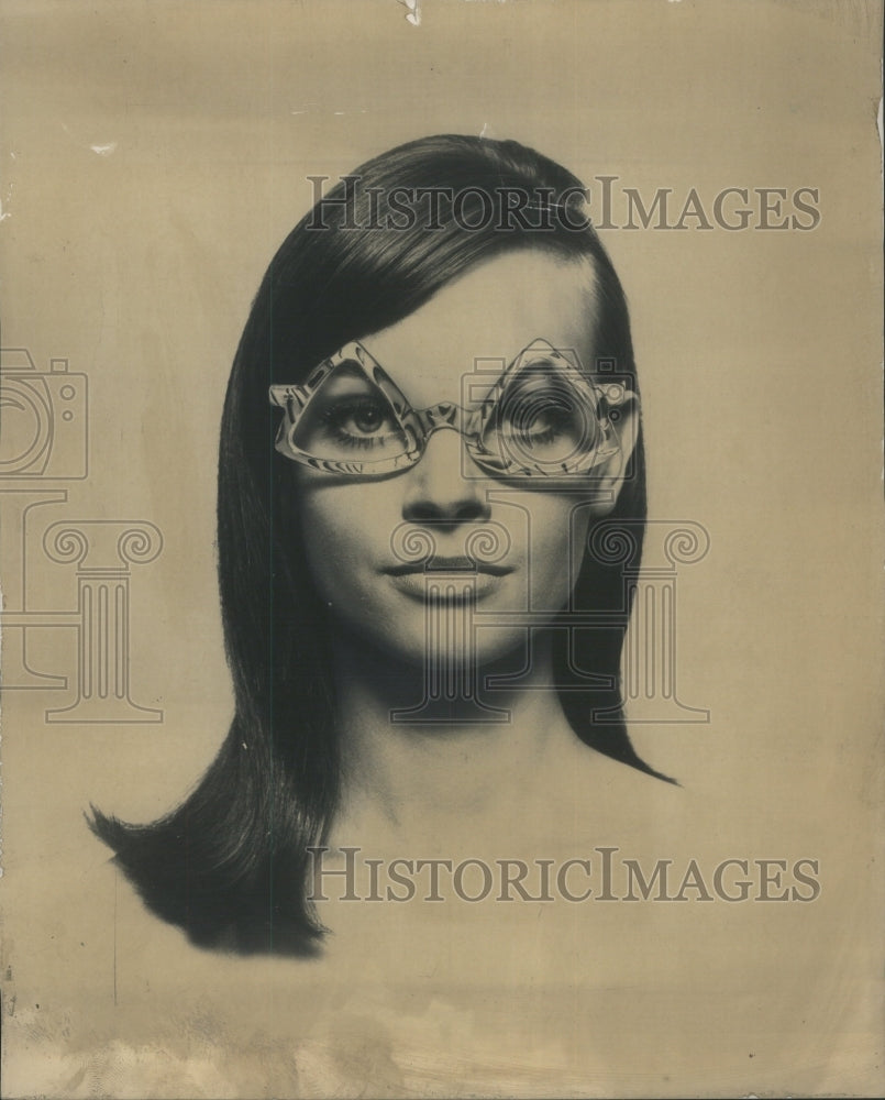 1965 Triangula Fashion Eye Wear America-Historic Images