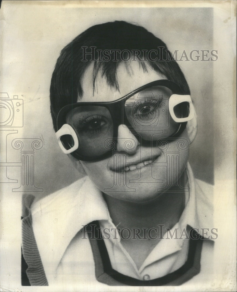 1973 Press Photo Alyce Wicker Sun Glass Philippe Style - RRU79807 - Historic Images