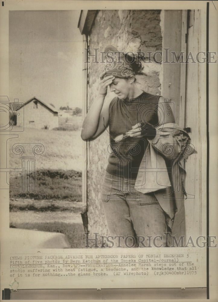 1973 Press Photo Glass Blowing Anneleee Marsh Fatigue - RRU79857 - Historic Images