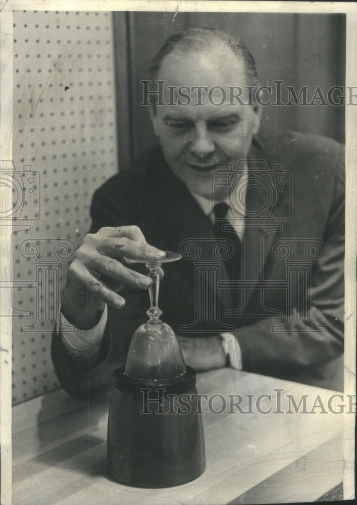 1965 Oliver Green merchandising manager  - Historic Images