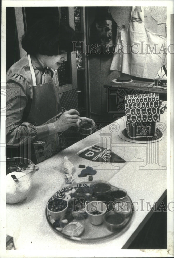 1979 Gingerbread House  - Historic Images