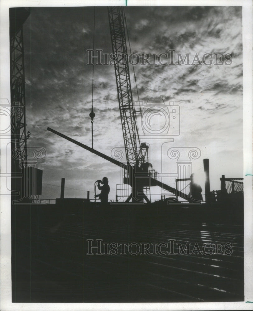 1975 Press Photo Tenneco Oil Gas Drilling Mexico Gulf - Historic Images