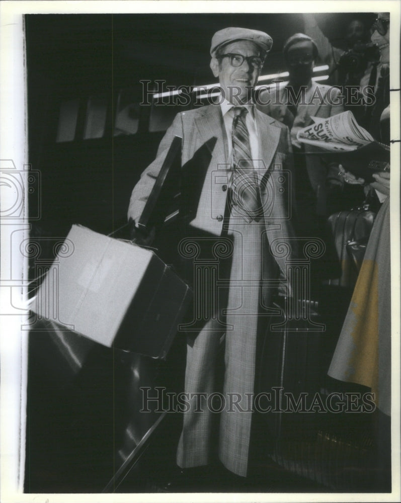 1985 Chicago O&#39;Hare 1 millionth Passenger - Historic Images