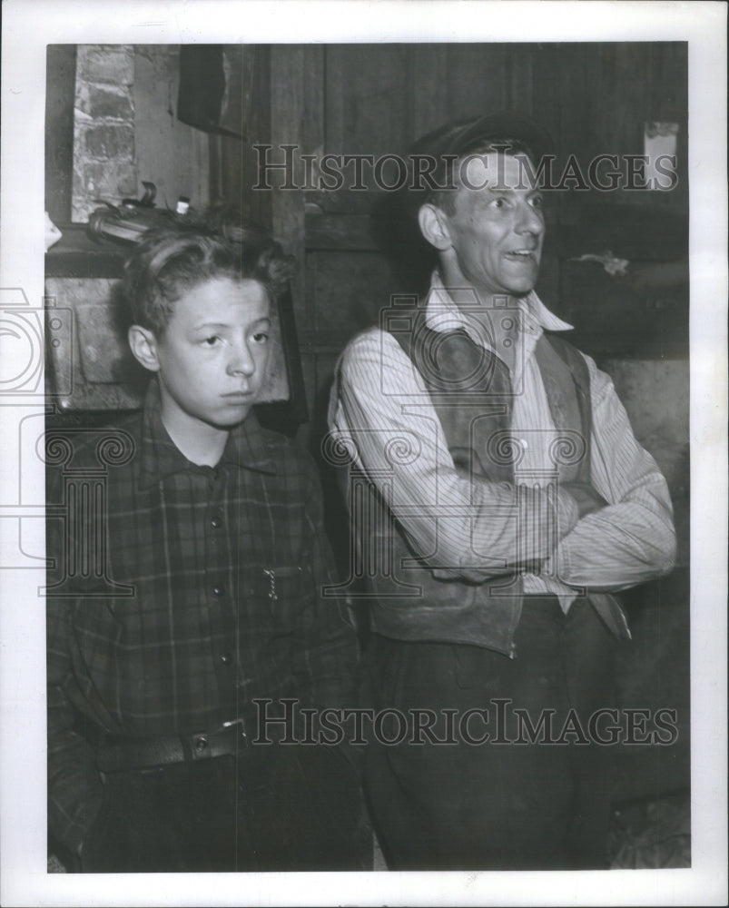 1941 Press Photo Glenn Brough boys son Marion body - Historic Images