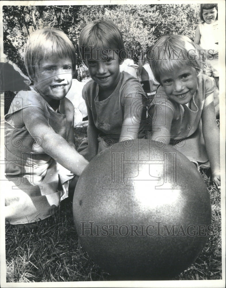 1965 Big Rubber Ball Big Kramer Triplet Pat - Historic Images
