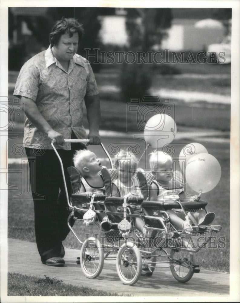 1985, Matuszewski Triplets Babies - RRU81577 - Historic Images