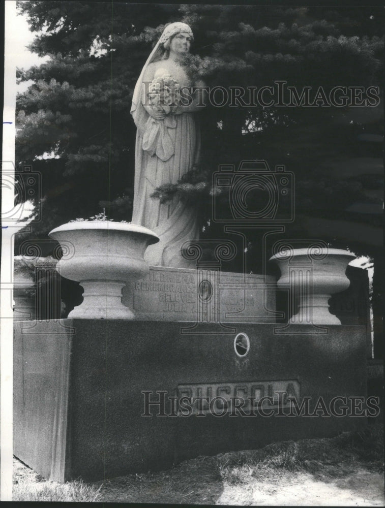 1975 Mt Carmel Cemetery Gravestone Buccola - Historic Images