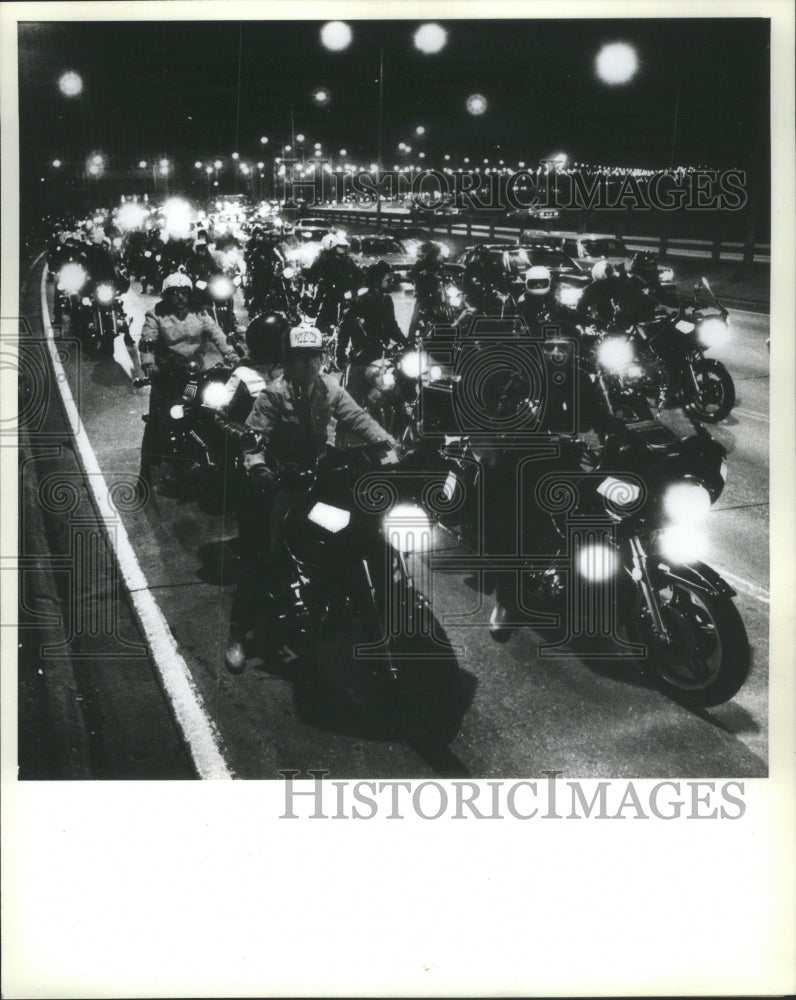 1982 Press Photo Motorcyclists Crowds Lake Shore Drive - Historic Images