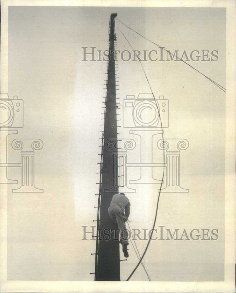 1964 Press Photo flagpole Morrison Hotel cut sections - RRU82221 - Historic Images