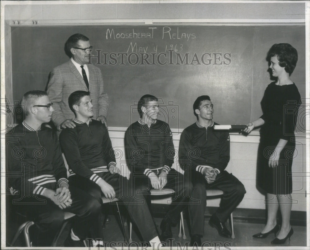 1963 Press Photo Mooseheart Relay Track Team - RRU82461 - Historic Images