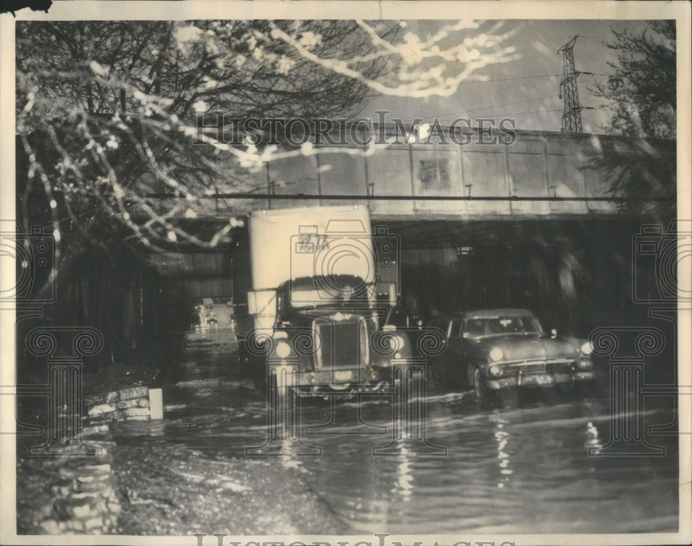 1963, flooded viaduct, Lake St &amp; Northlake - RRU83001 - Historic Images