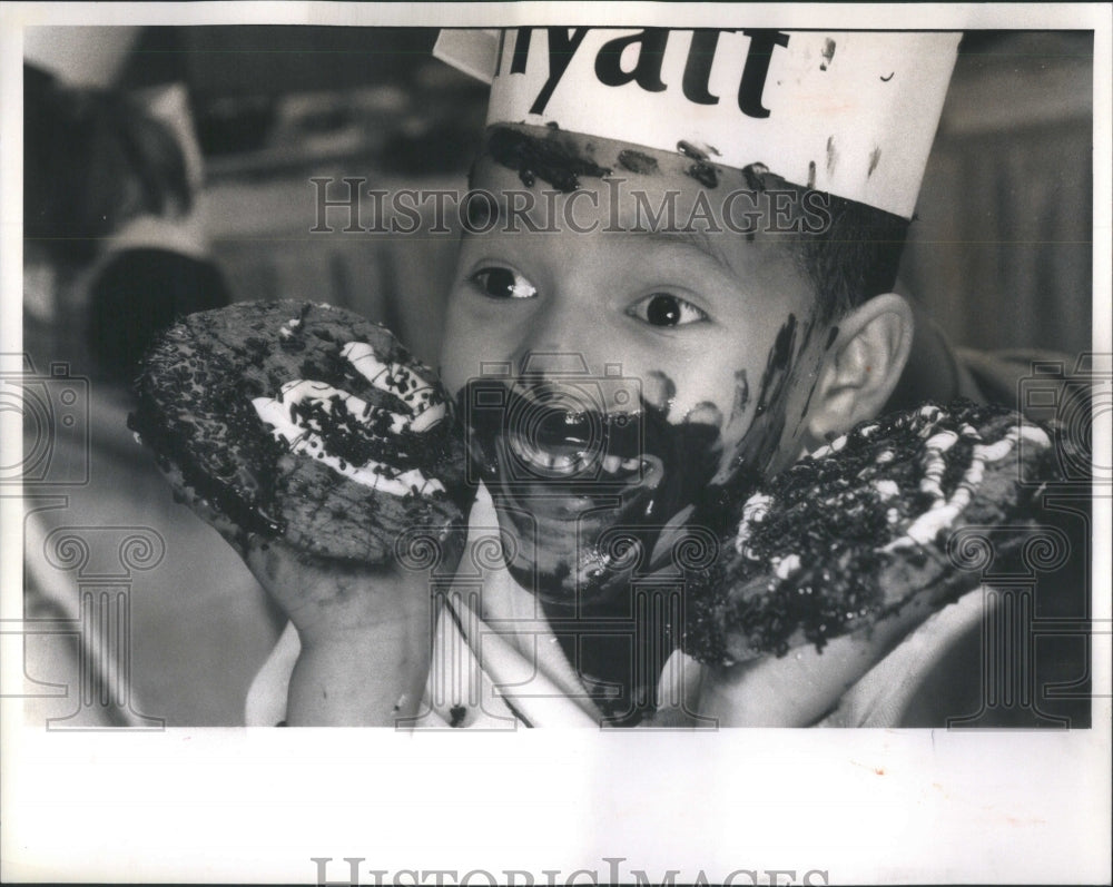 1990 Marcelino Riley Mother&#39;s Day Cookies-Historic Images