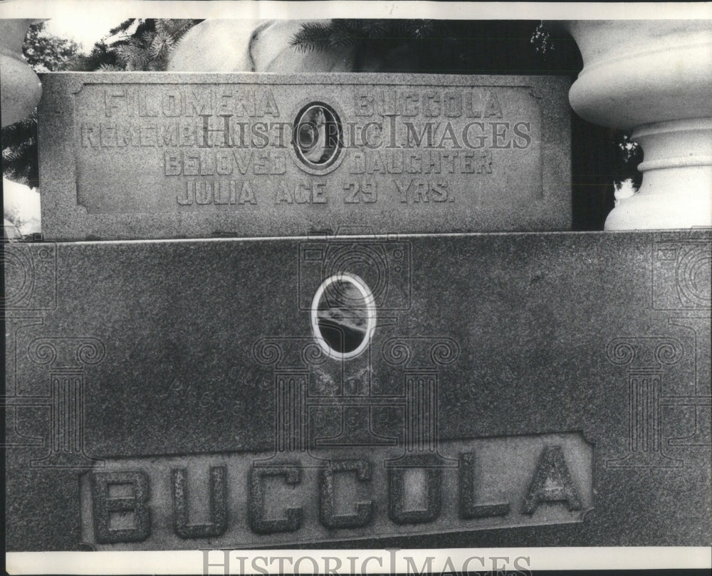 1975 Carmel Cemetery Grave Stone Julia - Historic Images