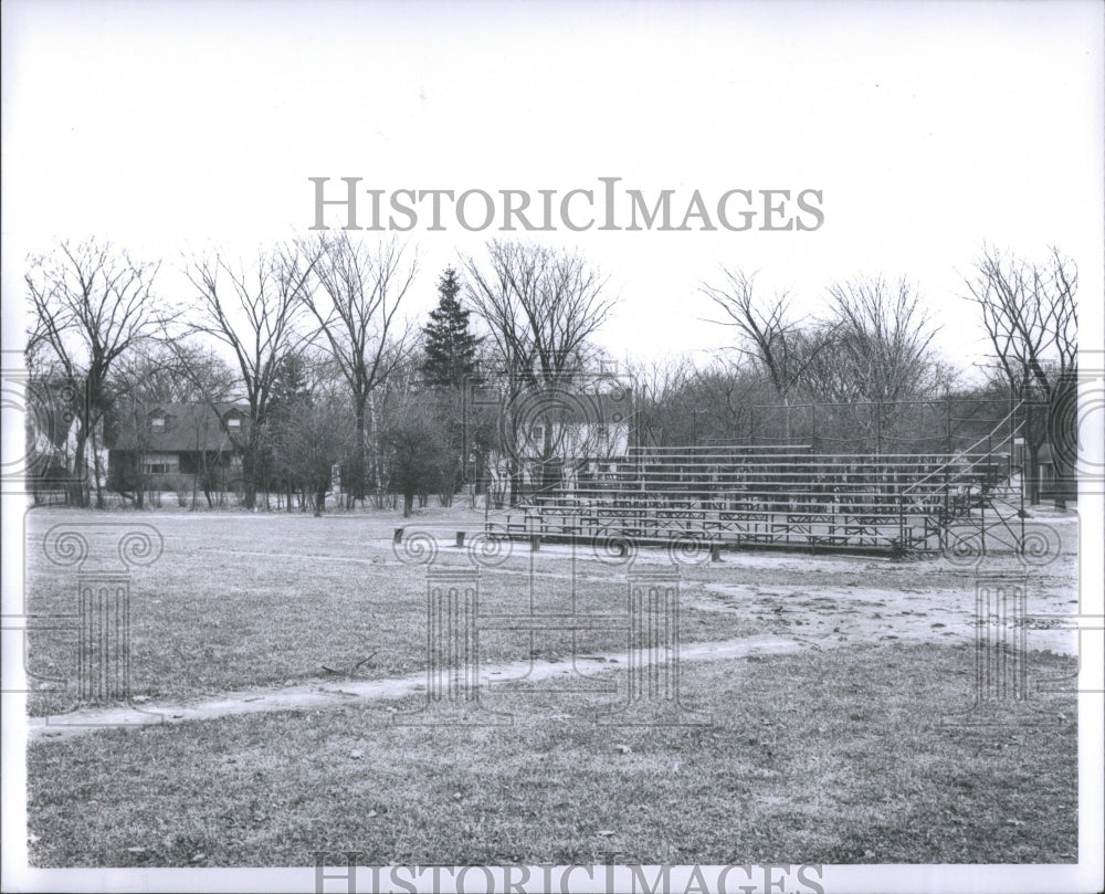 1960 Press Photo Park S.E at Westwood. - Historic Images