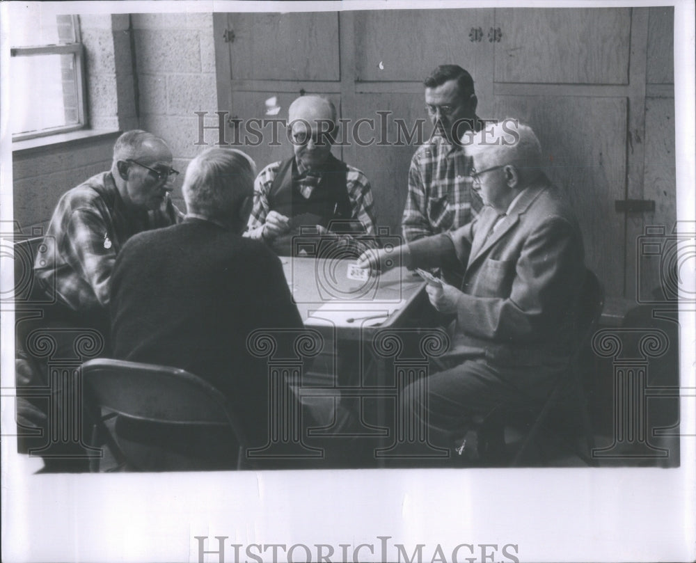 1963 Press Photo Pinochle Patton Park Recreation Center - RRU84093 - Historic Images