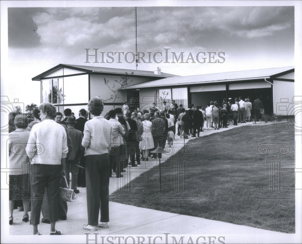 1963 Real Estate Site metropolitan School - Historic Images