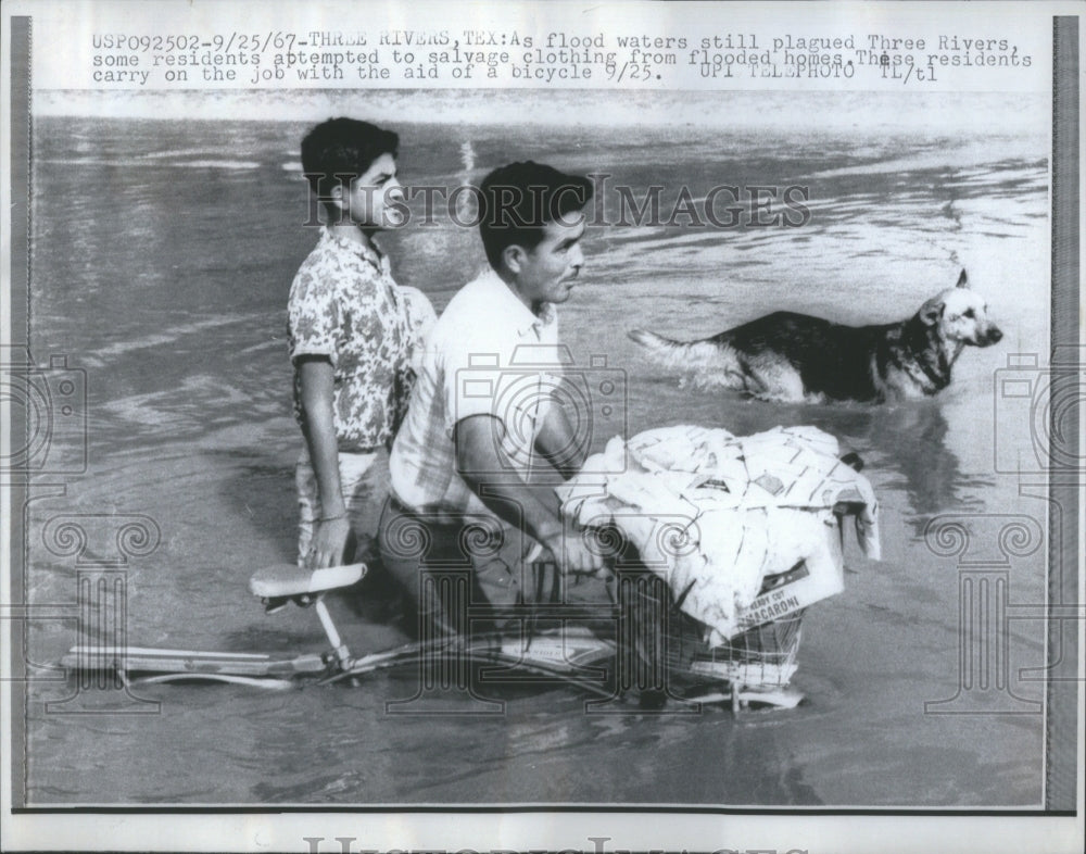 1967 Hurricane Buelah - Historic Images